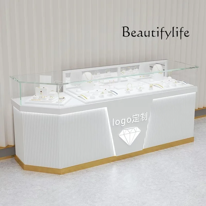 眼鏡展示会　金時計　ジュエリー　商業用ディスプレイ　翡翠　ガ - Jewelry And Watches Exhibition のレビューと価格